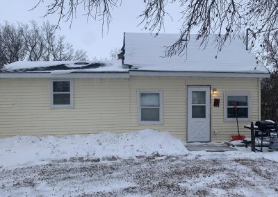 devils lake fishing house
